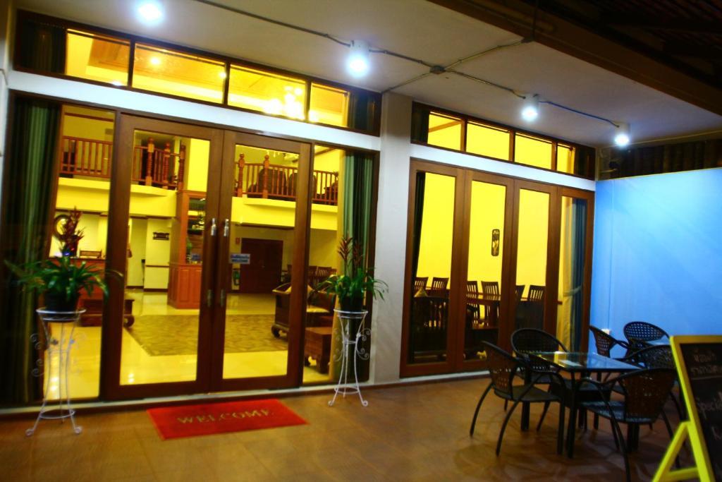 Phoothawee House Otel Chiang Mai Dış mekan fotoğraf