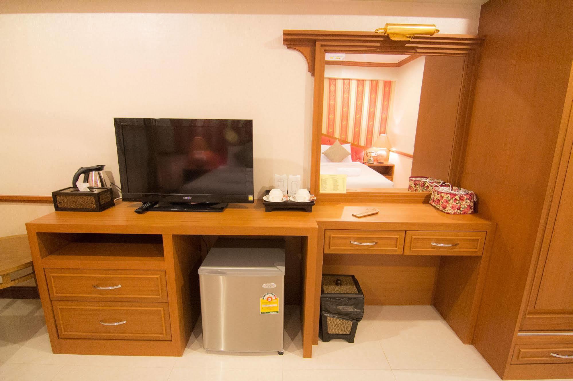 Phoothawee House Otel Chiang Mai Dış mekan fotoğraf